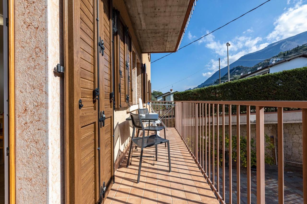 Апартаменты Casa Milani Malcesine Apt 4 Экстерьер фото