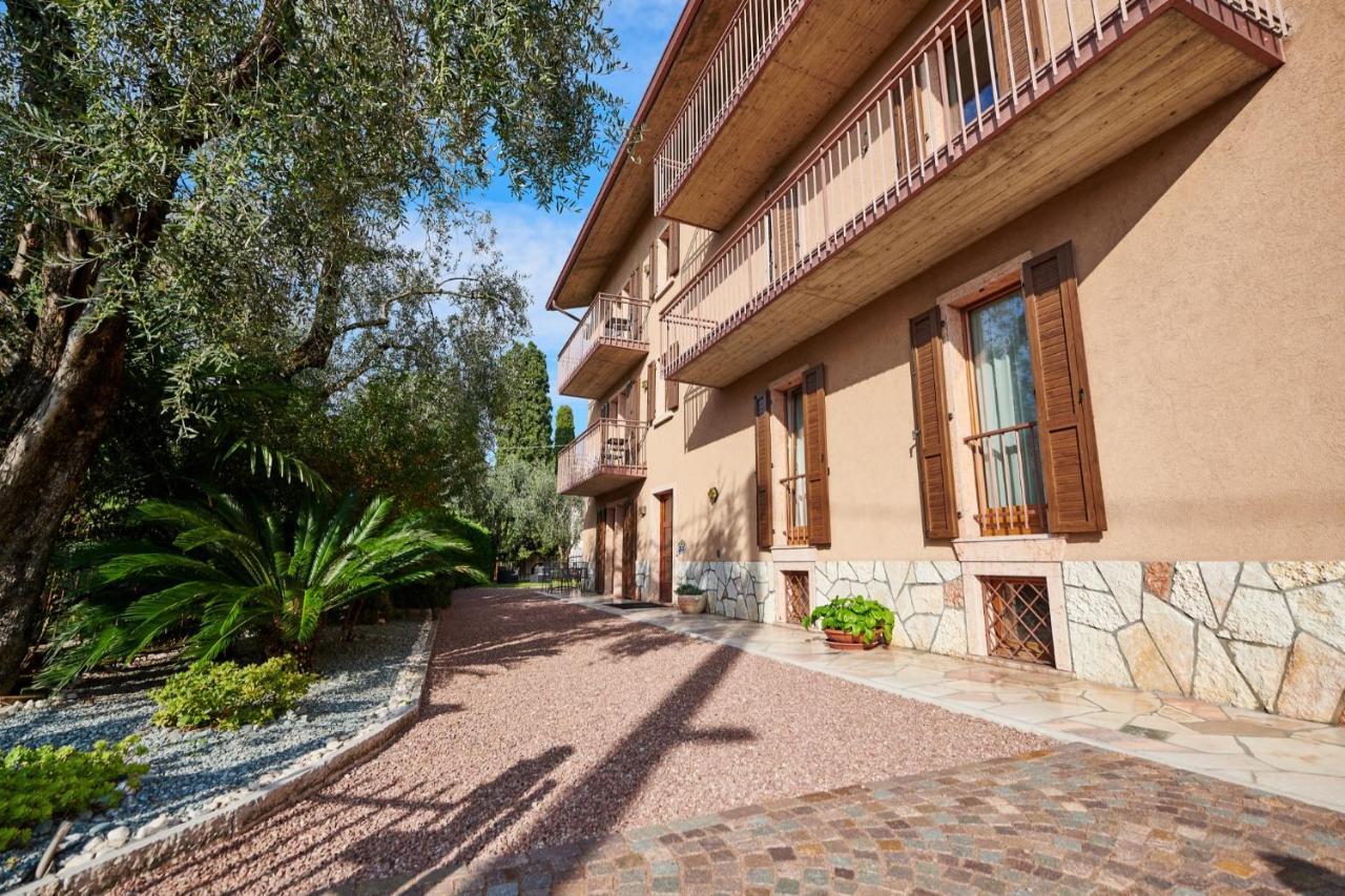 Апартаменты Casa Milani Malcesine Apt 4 Экстерьер фото